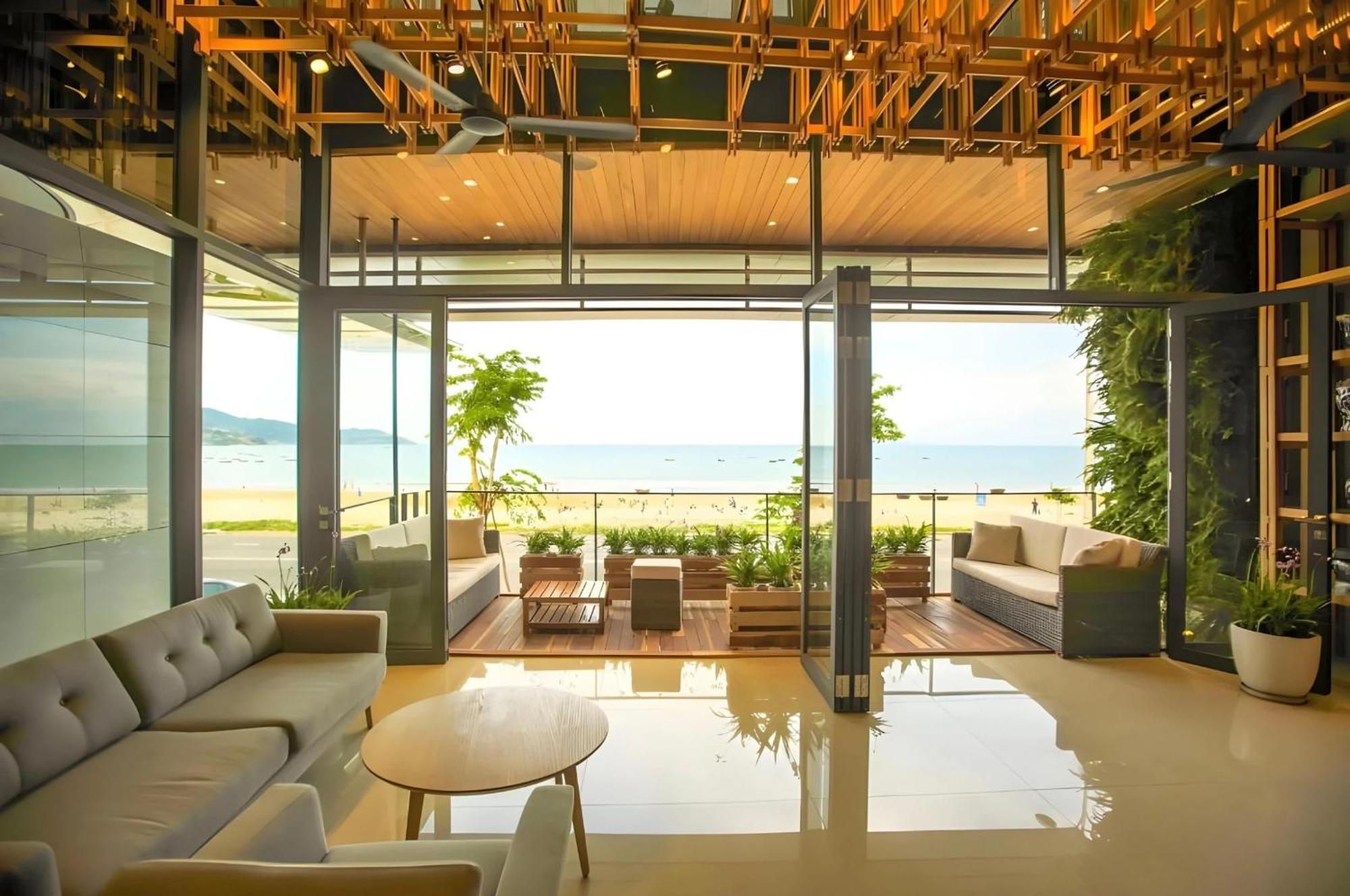 Bay Hotel 3*