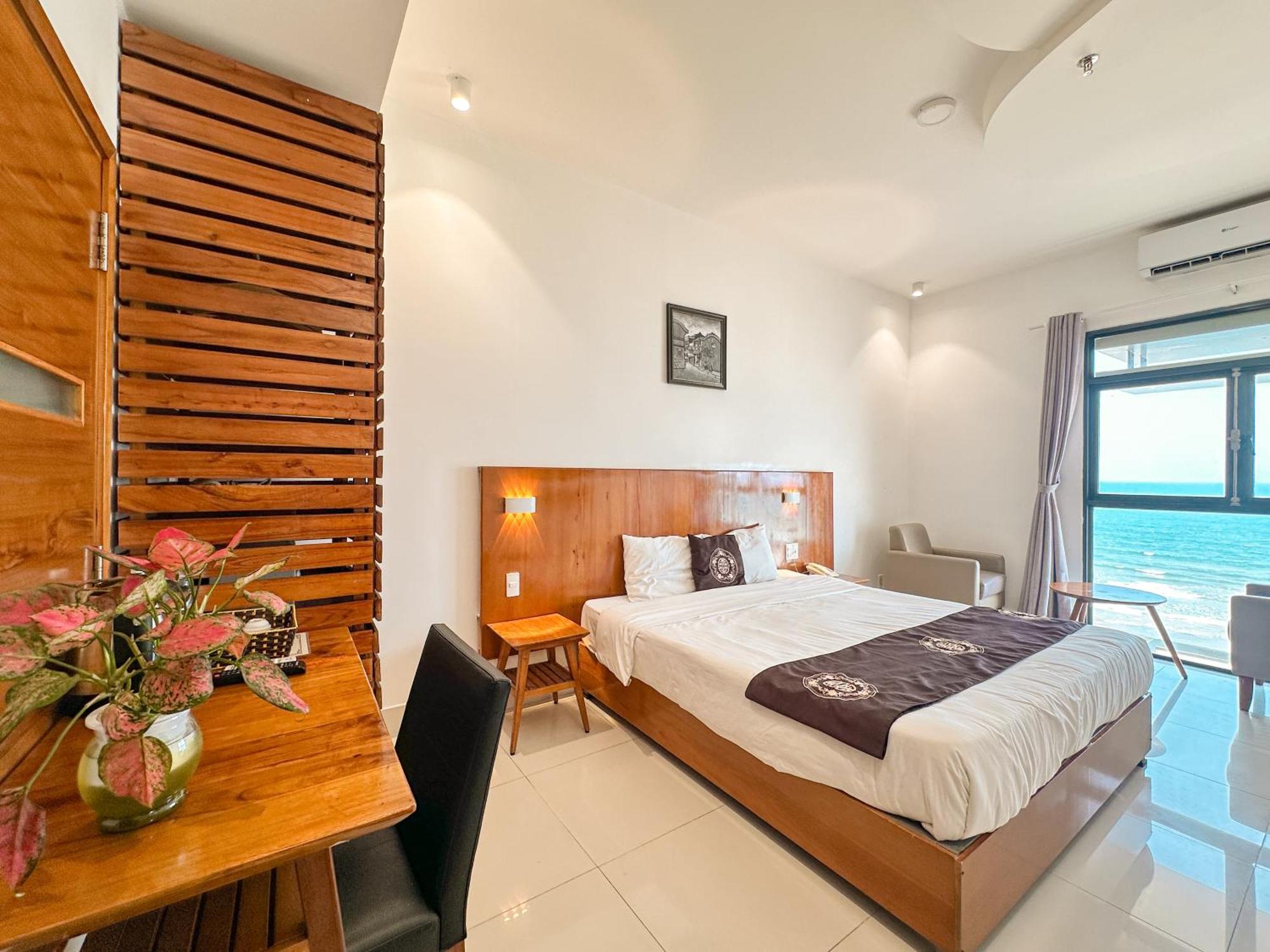 Bay Hotel